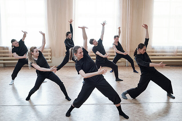 zu Jazz- und Modern Dance Jazz- und Modern Dance